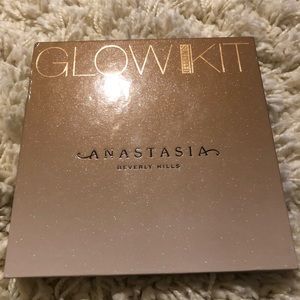 Anastasia Beverly Hills Sun Dipped Glow Kit